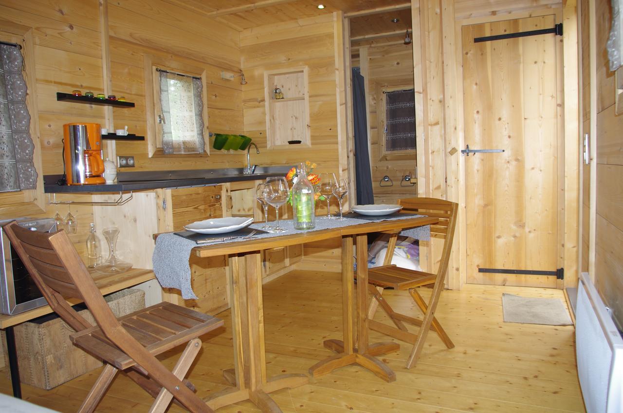 Camping Les Portes Du Beaujolais Anse Exterior foto
