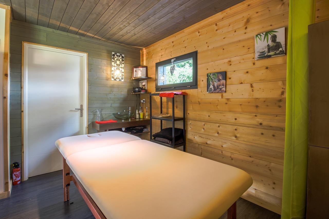 Camping Les Portes Du Beaujolais Anse Exterior foto